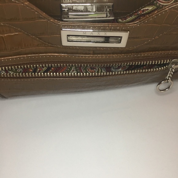 Maxx New York Clutch Purse - Picture 7 of 8